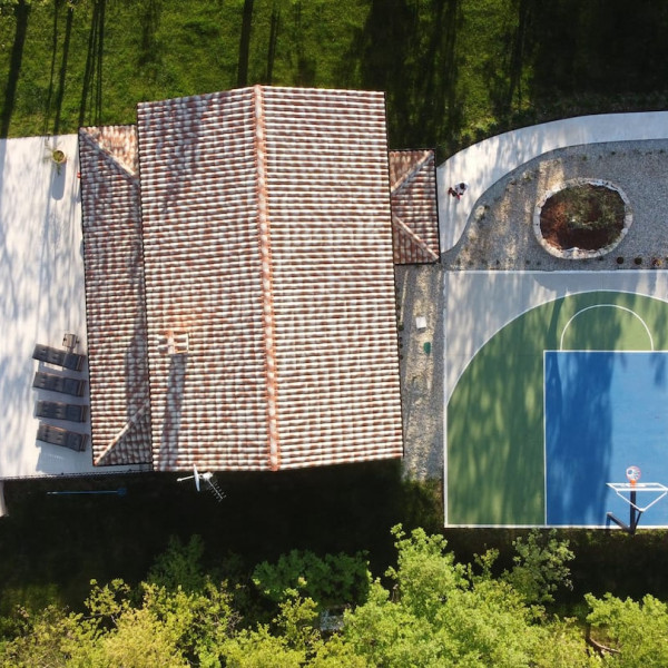 House Andrijaši, House Andrijaši s grijanim bazenom i košarkaškim terenom, Žminj, Istra Domijanići