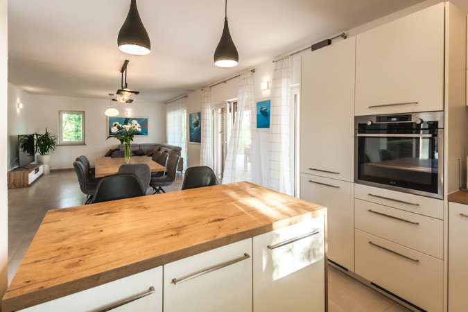 Interijer, House Andrijaši s grijanim bazenom i košarkaškim terenom, Žminj, Istra Domijanići