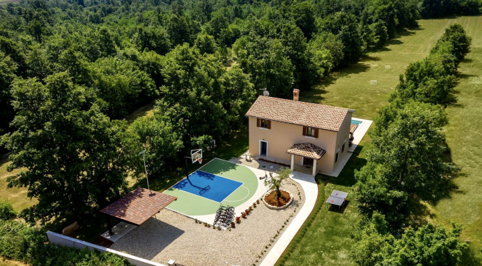 Exterior, House Andrija&scaron;i with heated pool and basketball court, Žminj, Istria, Croatia Domijanići